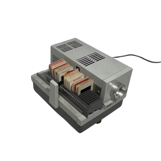 Aldis QI 24 Semi-Automatic 35mm Slide Projector with Slides