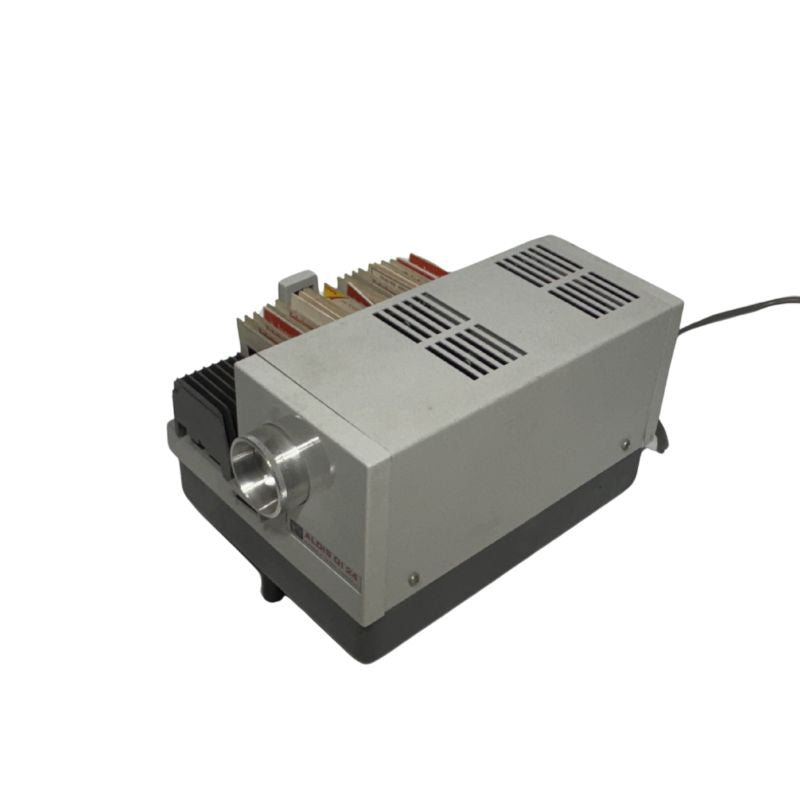 Aldis QI 24 Semi-Automatic 35mm Slide Projector with Slides